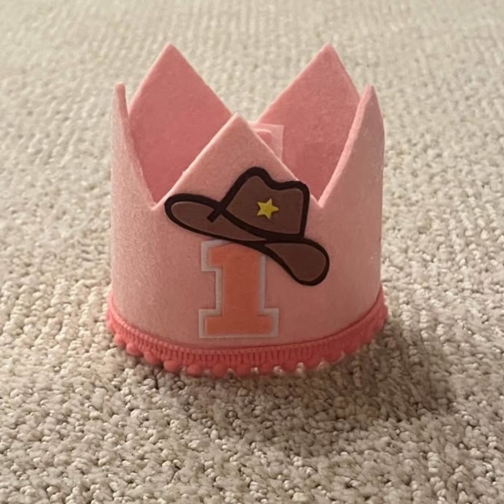 Baby First Rodeo Birthday Party Banner & Hat 🤠 - Picture 4 of 6
